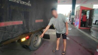 Six-wheel truck runs over petrol station attendant and kills him 