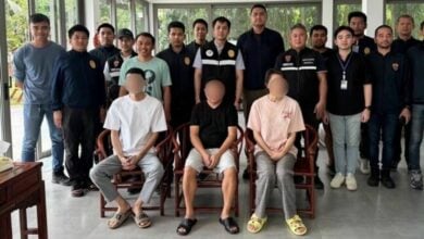 3 Chinese men arrested in online gambling and call centre scam