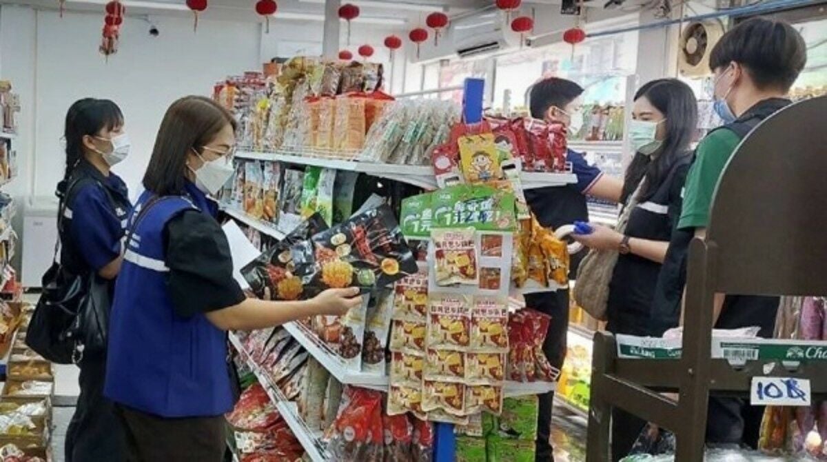 Harmful Chinese supermarket products found in Bangkok