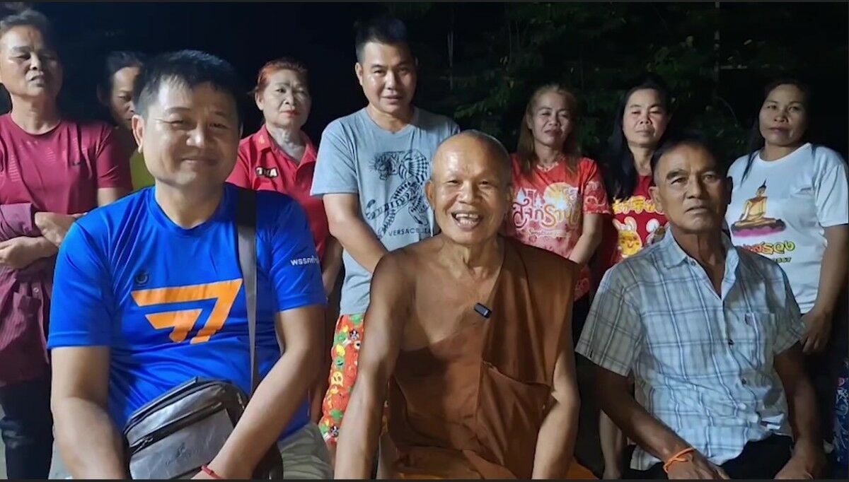 Monk wins 12 million baht lottery, plans to help community