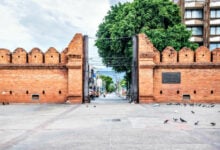 Tha Phae Gate Chiang Mai travel guide