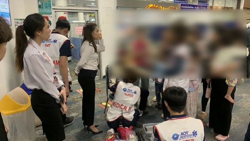 Ceiling collapse at Chiang Mai Airport injures two foreign children