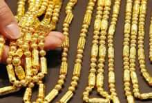 Gold prices drop, prompting quick action from buyers
