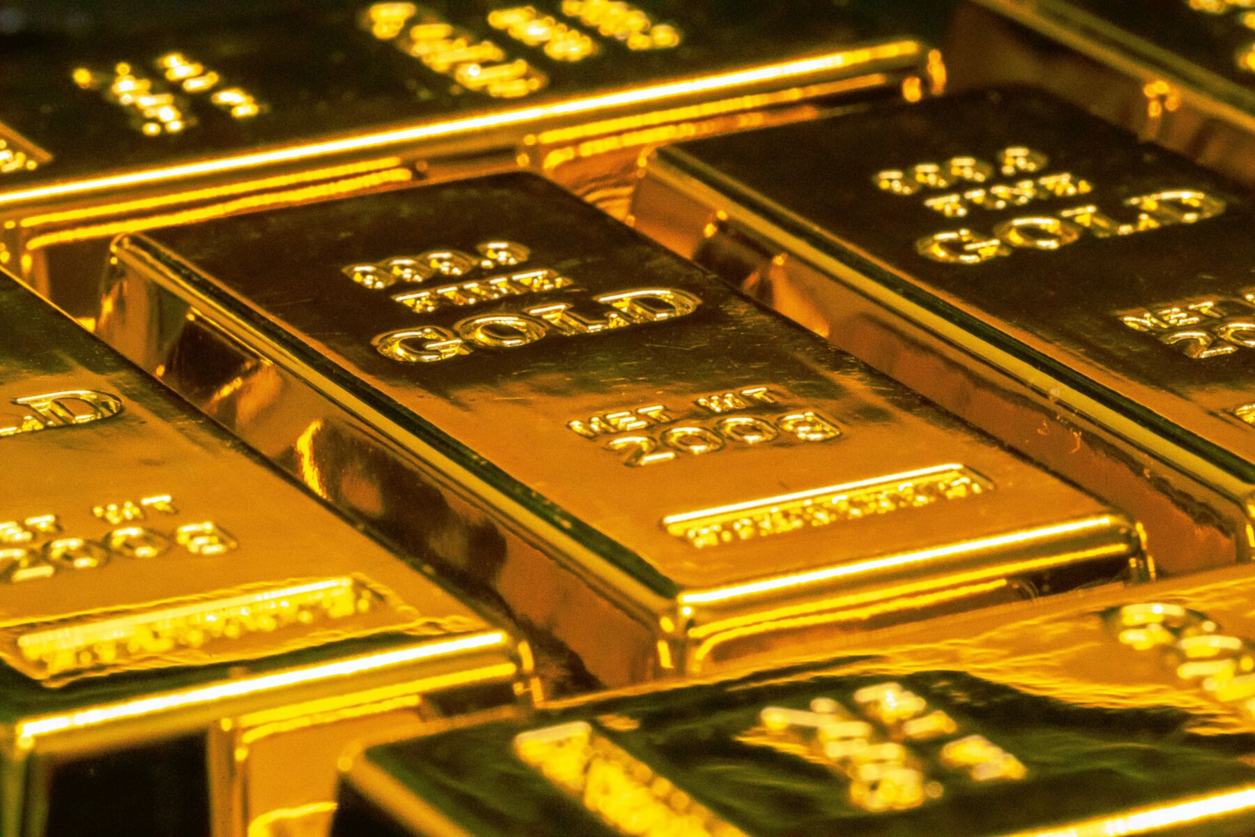 Gold prices take a tumble: Time to strike while the metal’s hot