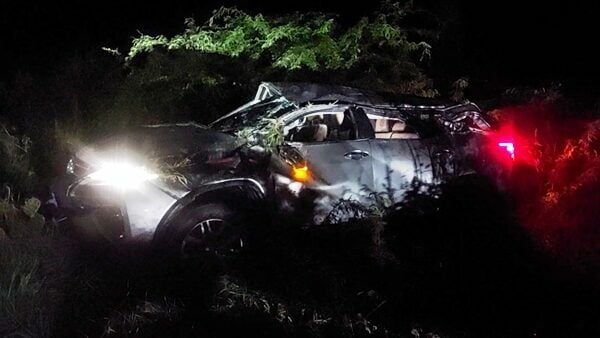 Toyota Fortuner crash injures six migrants after police chase