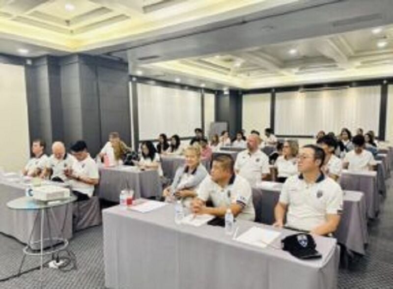 Phuket immigration volunteers trained to boost efficiency