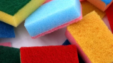 Why dishwashing sponges are different colours – the answer will surprise you | Thaiger