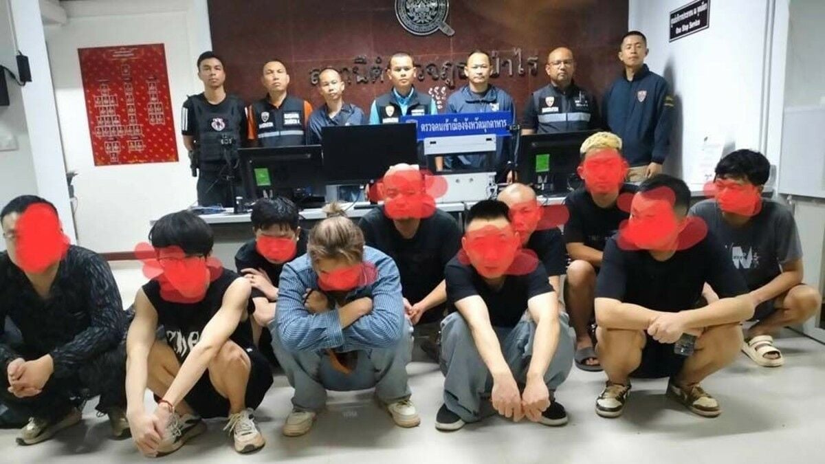 Northeast Thailand: Duo nabbed smuggling 10 Chinese migrants