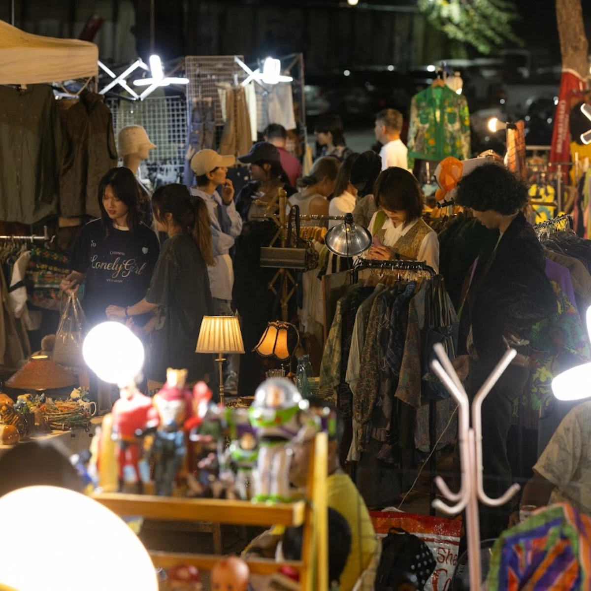 Night Ground Flea Market in Chiang Mai