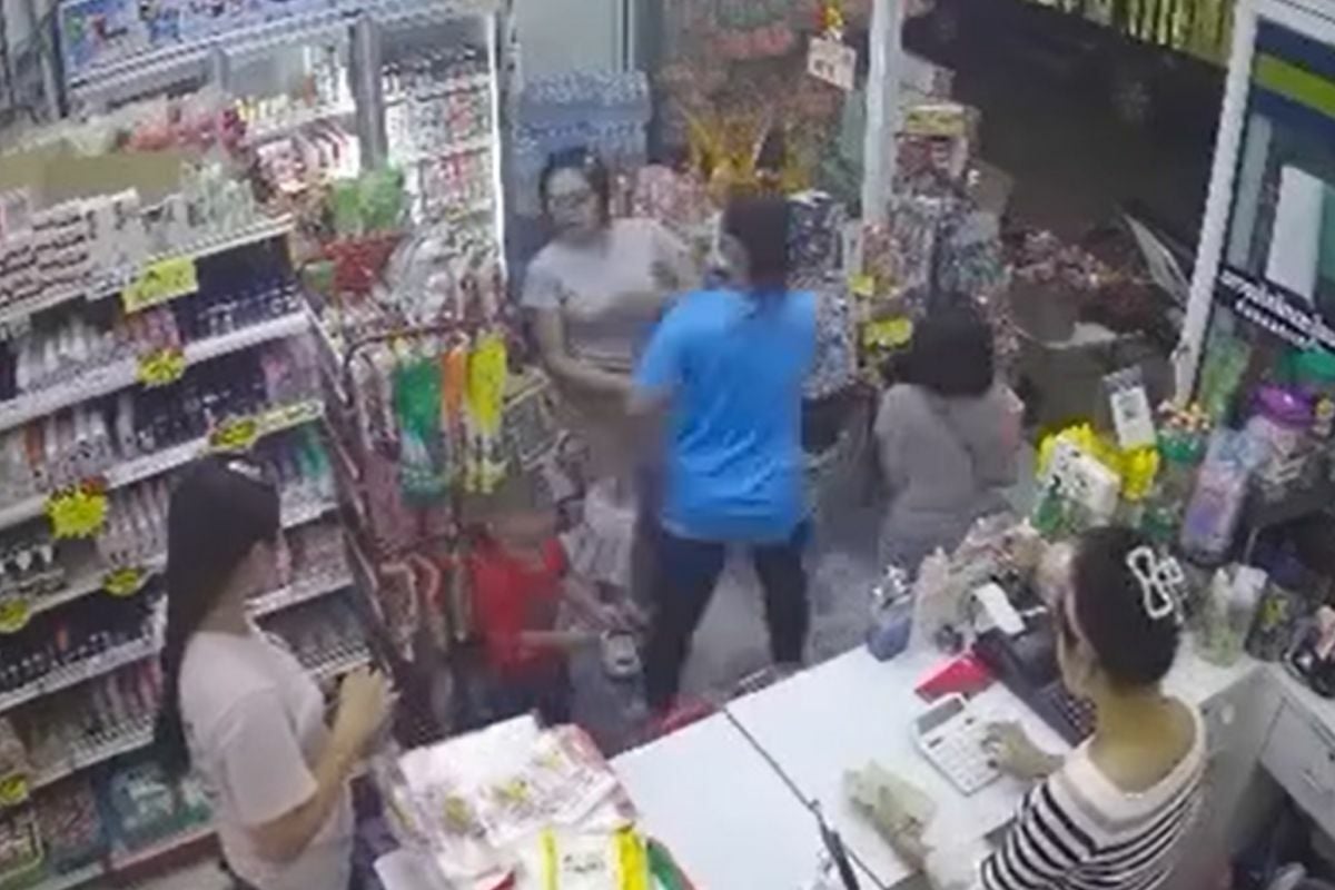 ‘Por the Slapper’ strikes store worker for fabricated assault