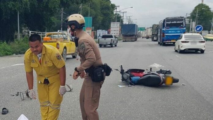 Motorcycle taxi driver killed in Chon Buri pickup truck collision