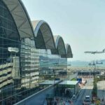 Man dies on Hong Kong-bound Cathay Pacific plane from Dhaka | Thaiger