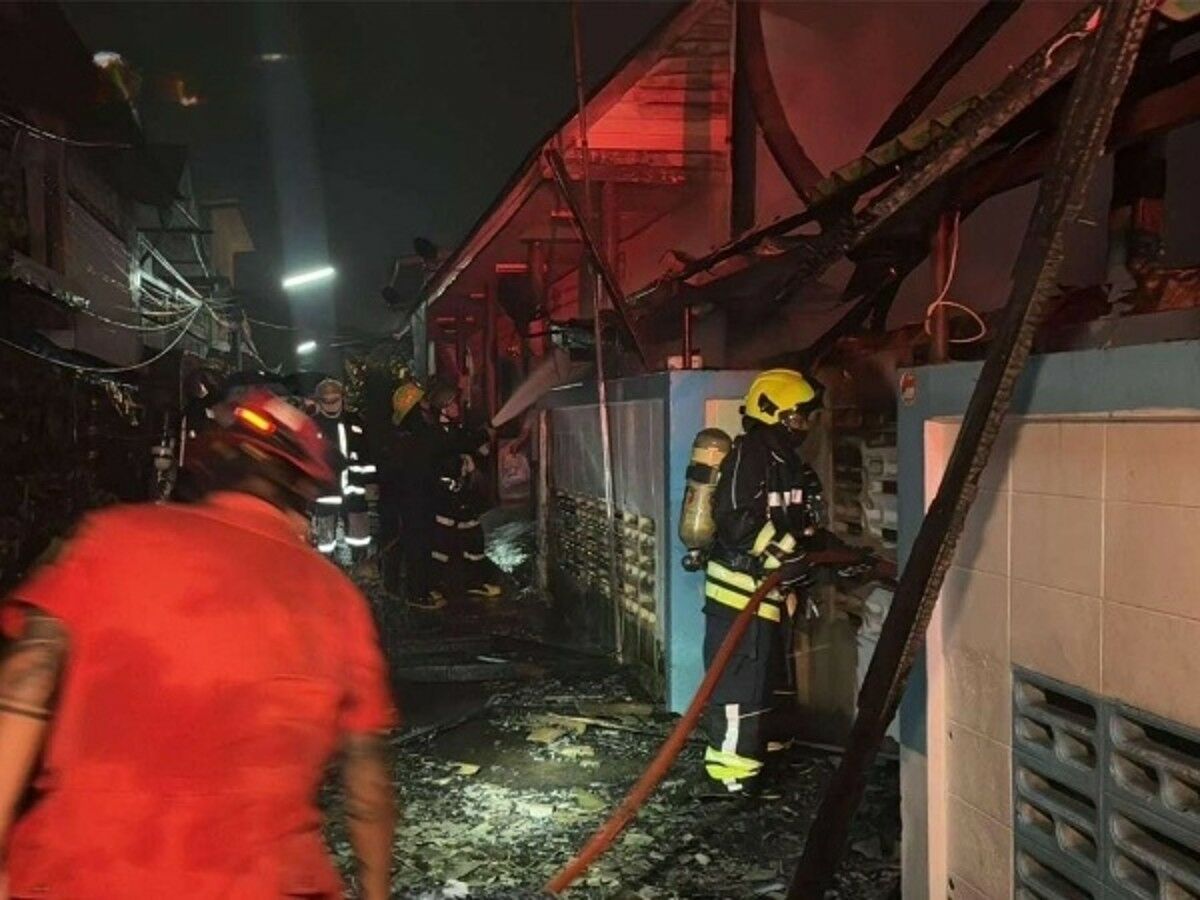 Terrifying blaze levels home in Sattahip, no injuries