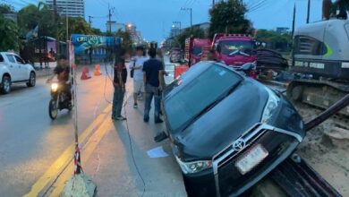 Intoxicated driver crashes into Pattaya power line pit