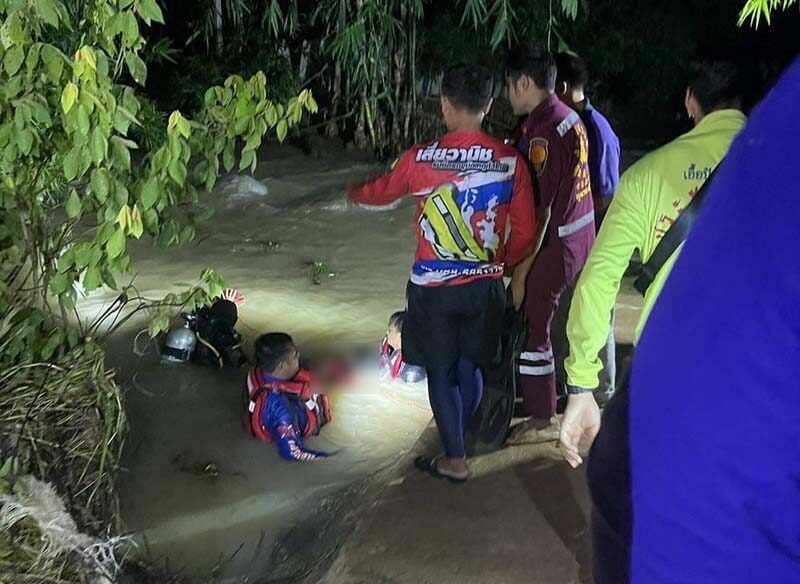 Elderly man drowns while crossing broken bridge in Udon Thani