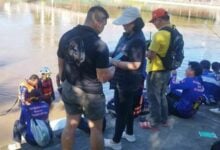 Man falls from tree into Wang River and dies in northern Thailand