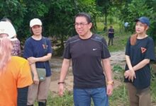 Thai MP’s car catches fire after inspecting Lampang floods | Thaiger