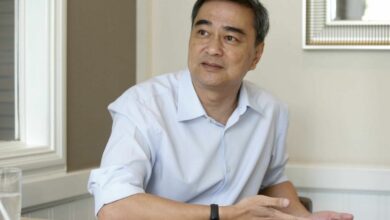 Abhisit predicts Paetongtarn’s govt term to last, despite challenges