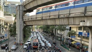 Thailand backs 20-baht cap on mass transit fares