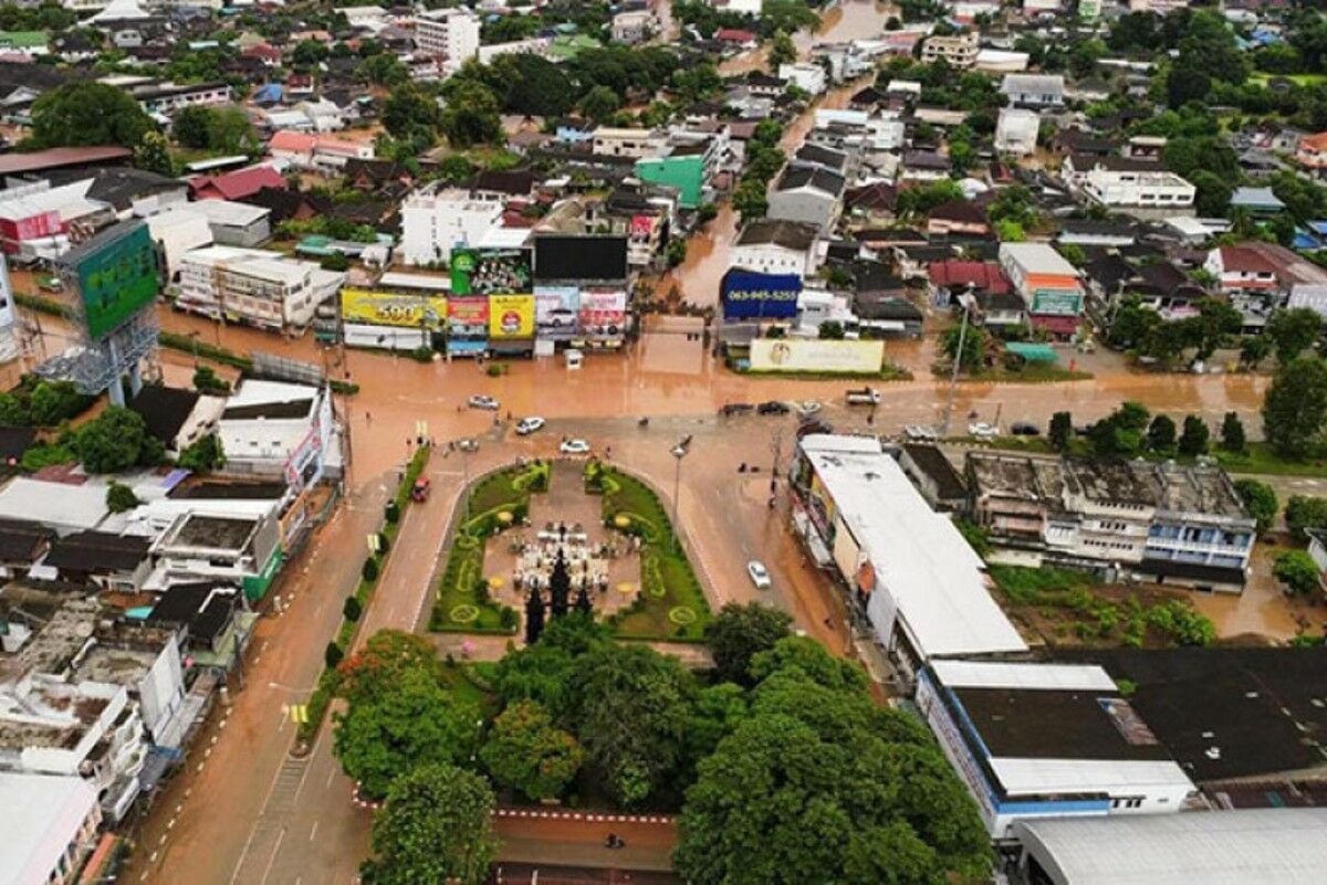 Chiang Rai flood chaos: Flights resume partially