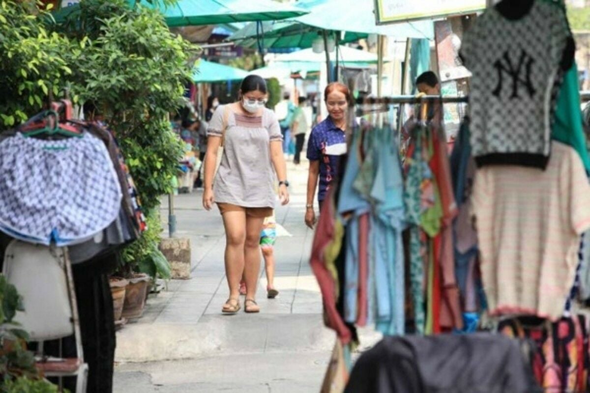 Bangkok street vendors must be poor enough to operate: BMA