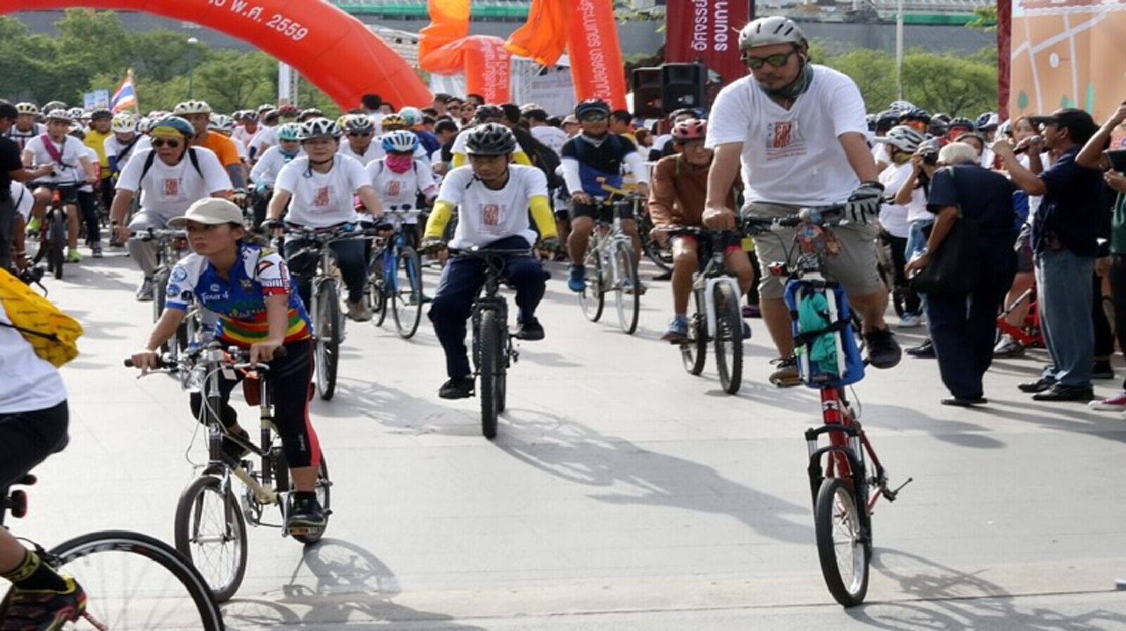 Brakes off: Bangkok’s car free day lets tourists cruise sans traffic