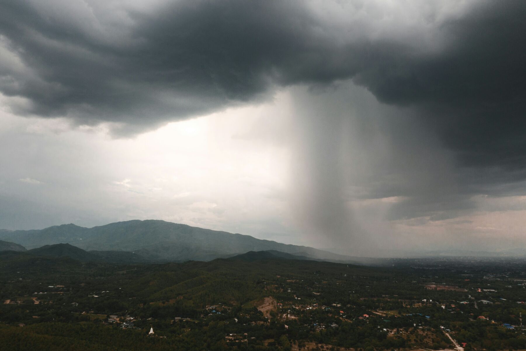 Thunderstorms forecast: Brace yourself for a wet and wild day