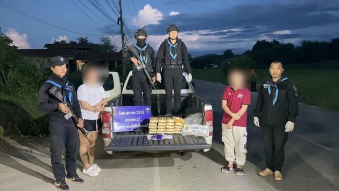 Two women arrested with 120,920 meth pills from Laos in Loei