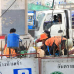 Thailand delays minimum wage hike to 400 baht by two weeks | Thaiger