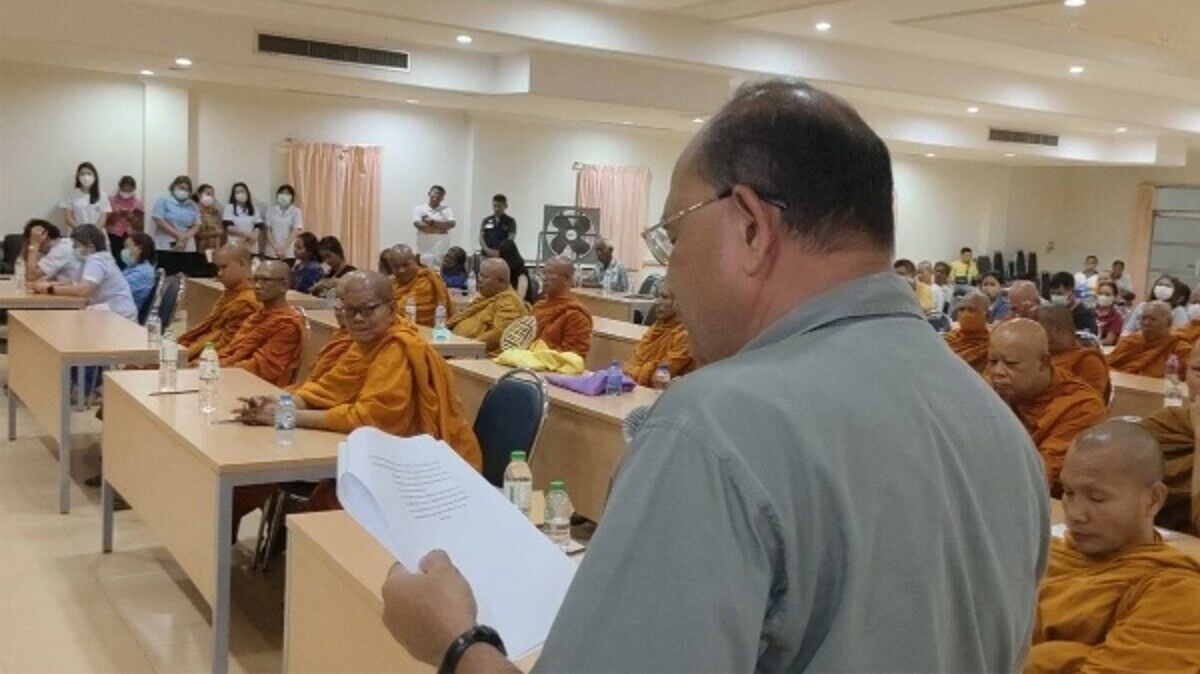 Monk neglected by hospital in Prachuap Khiri Khan