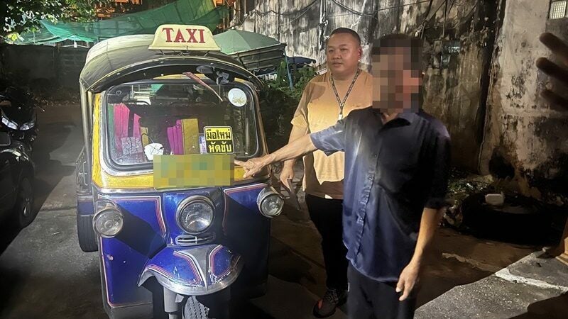 Thai police arrest tuk tuk driver for tourist scam and fake plates