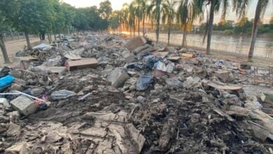 Koh Loi residents face severe rubbish and mud post-flood crisis