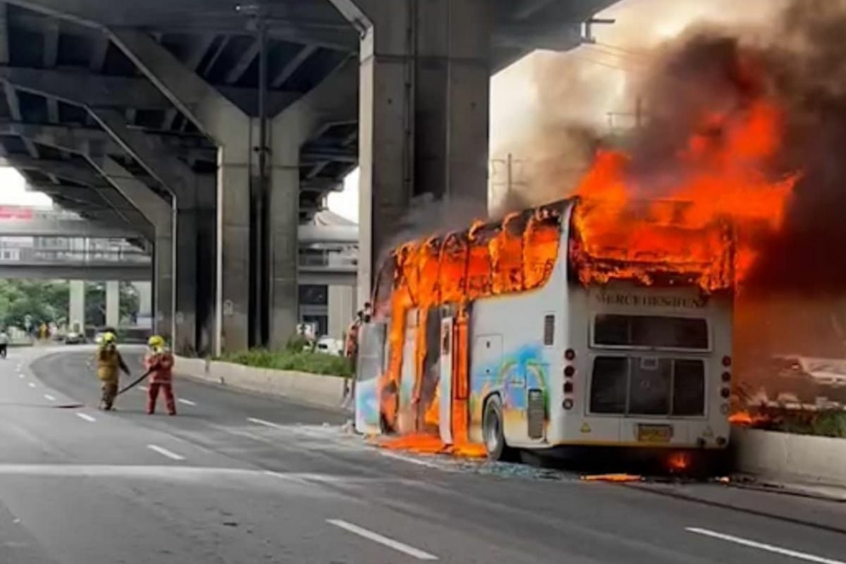 BREAKING: 10 Thai kindergarten students killed in bus blaze