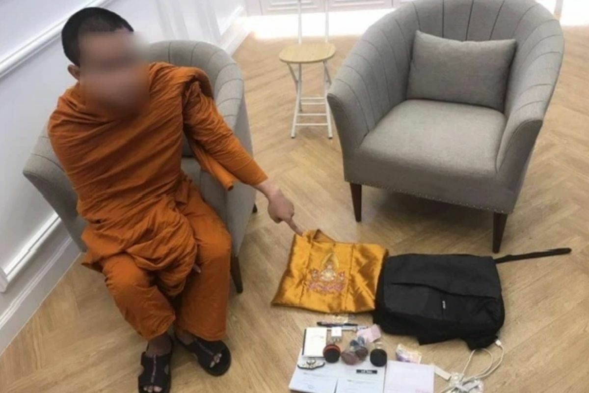 Fake Thai monk’s gamble goes bust in Bangkok mall