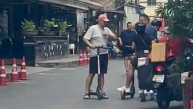 Scooting trouble: Luxembourg man ‘wheeled’ in for illegal Bangkok tour guide gig