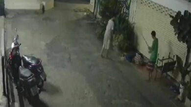 2 Thai teens surrender after brutal attack on homeless man in Isaan (video)