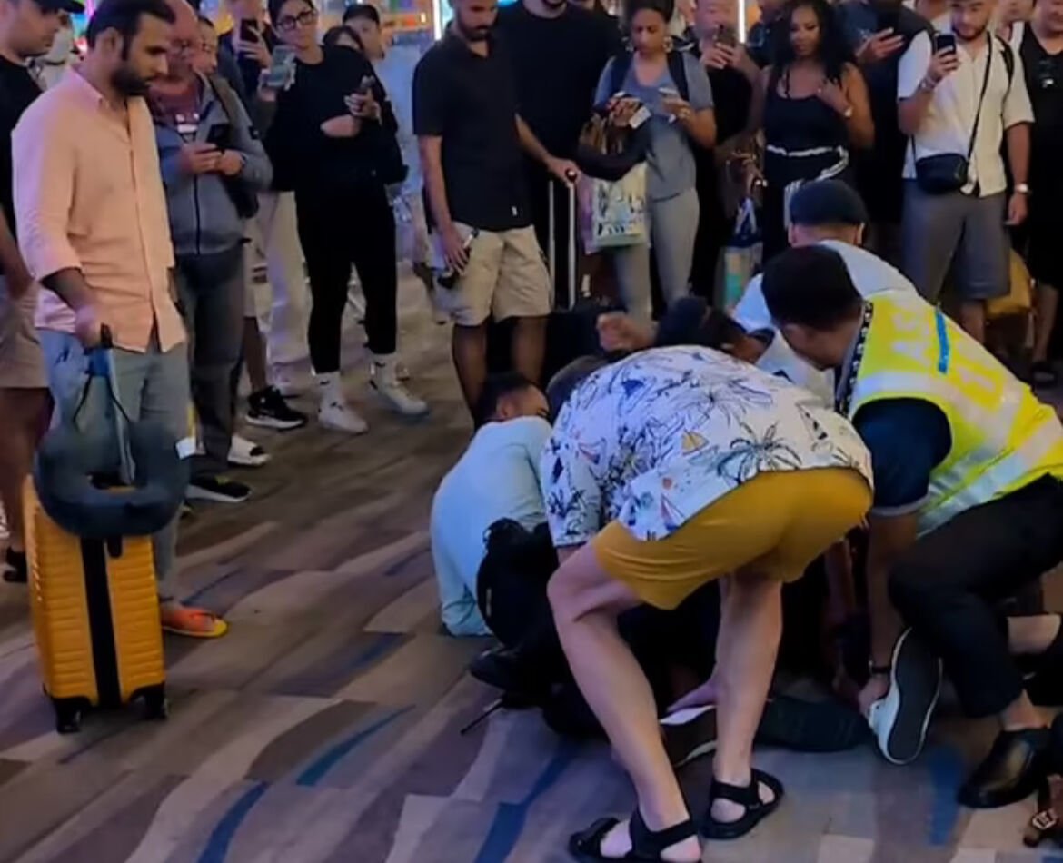 Boozed-up Australian tourist grounded by Phuket Airport cops (video)