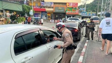 Pattaya cops target rogue Bolt drivers in Bali Hai blitz