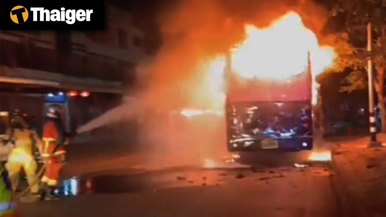 Thailand video news | Tourist bus fire in Pak Chong: No injuries reported, Bahrain refuses to play in Indonesia over safety concerns 