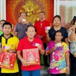 Residents rejoice at Chon Buri temple after lottery win | Thaiger
