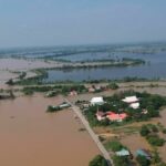 Tidal wave of trouble: Phitsanulok fields flooded as waters overflow | Thaiger