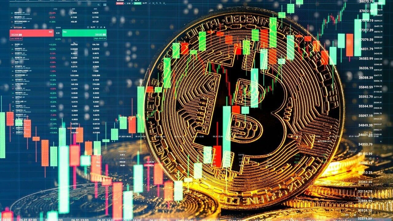 Crypto mania: Bitcoin set to skyrocket as interest rates plummet