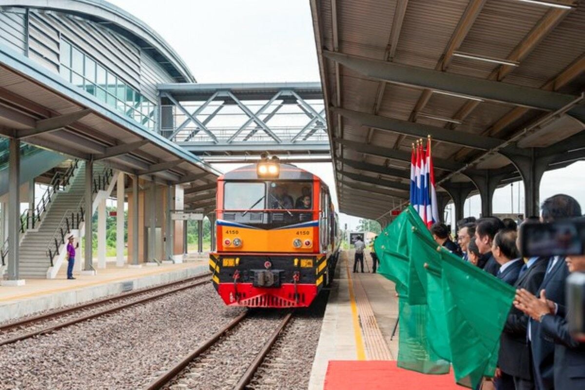 Bangkok-Vientiane rail adds carriage to match 13,000+ passengers