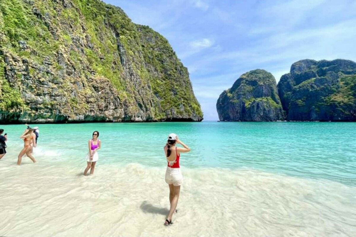 Maya Bay reopens after two-month environmental rehabilitation