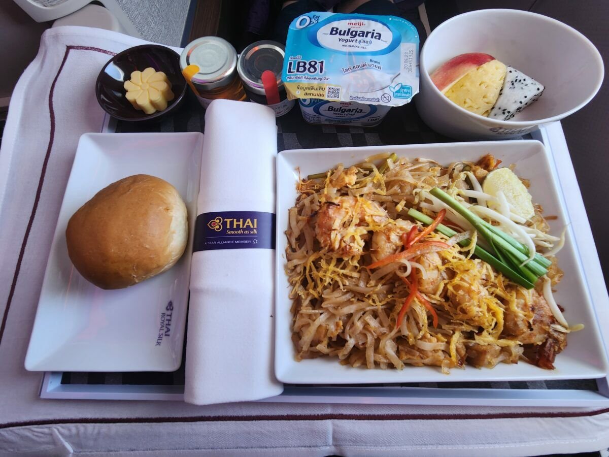 Can you ask for more food in any Thai airlines if you are not full?