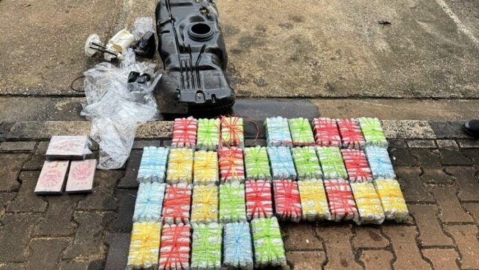 Thai cops seize 24.5 kilos of heroin hidden in pickup fuel tank