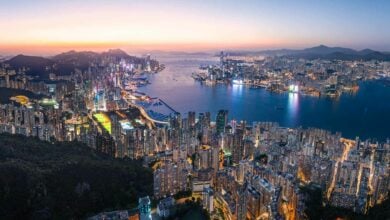 Hong Kong urged to innovate for tourist spending boost