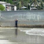 Koh Chang businessman fights illegal jetties causing coastal erosion | Thaiger