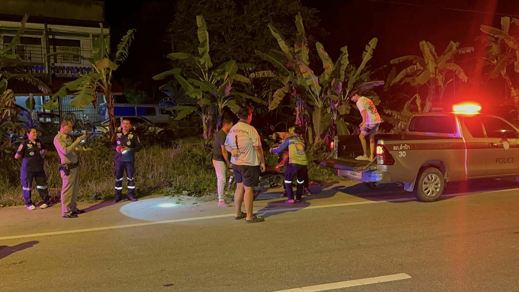 Heroic driver rams gunman on motorcycle in Phatthalung