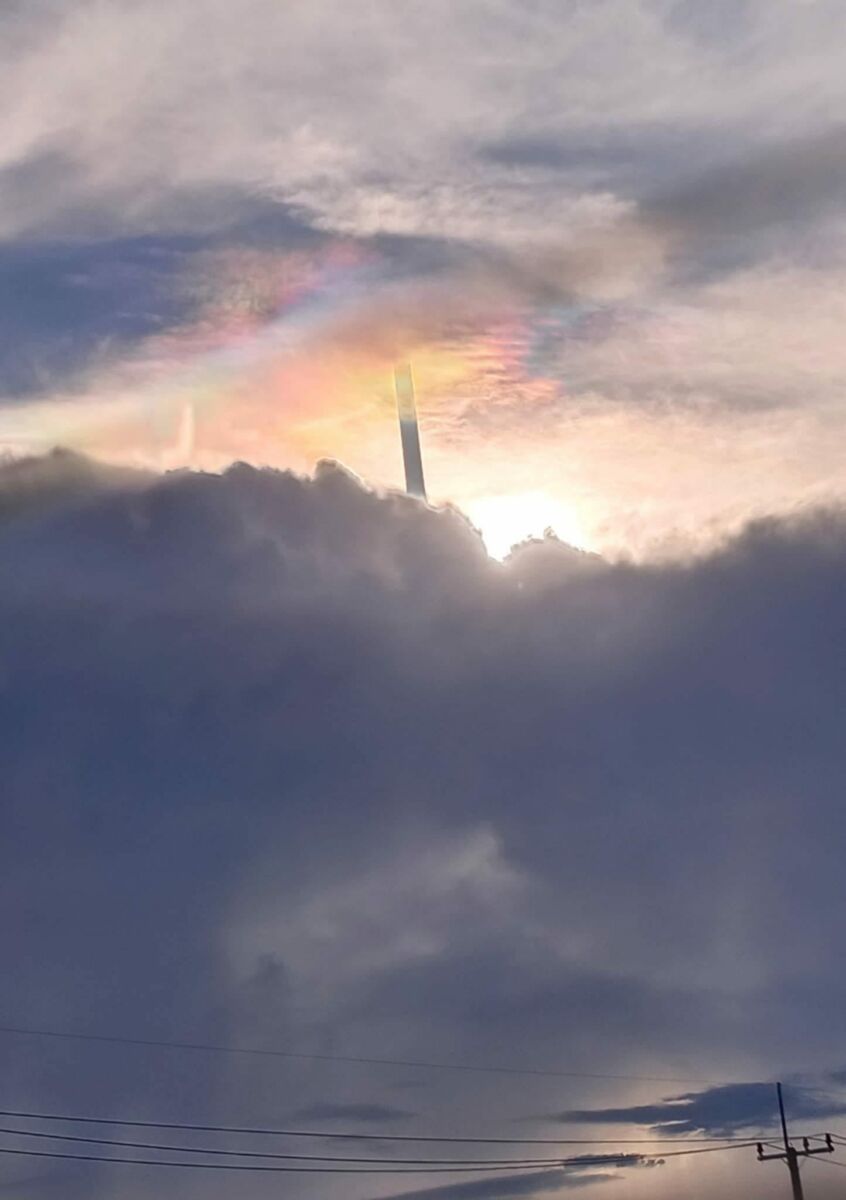 Sky's the limit: Mysterious pillar 'clouds' over Ubon Ratchathani | News by Thaiger